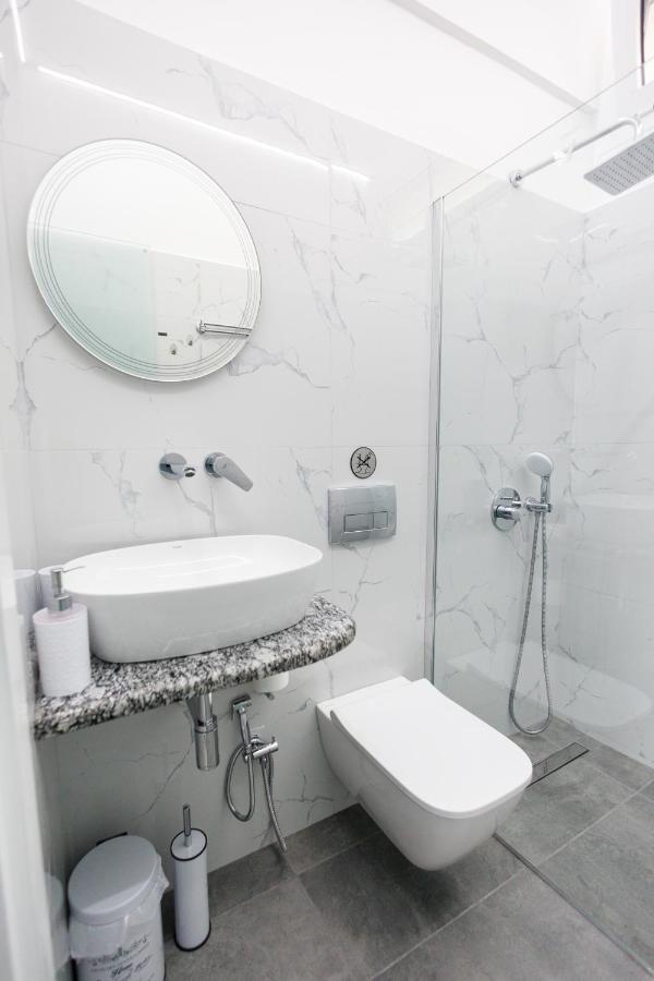 Theodora Apartments Avía Kültér fotó