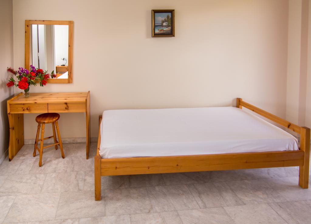 Theodora Apartments Avía Kültér fotó